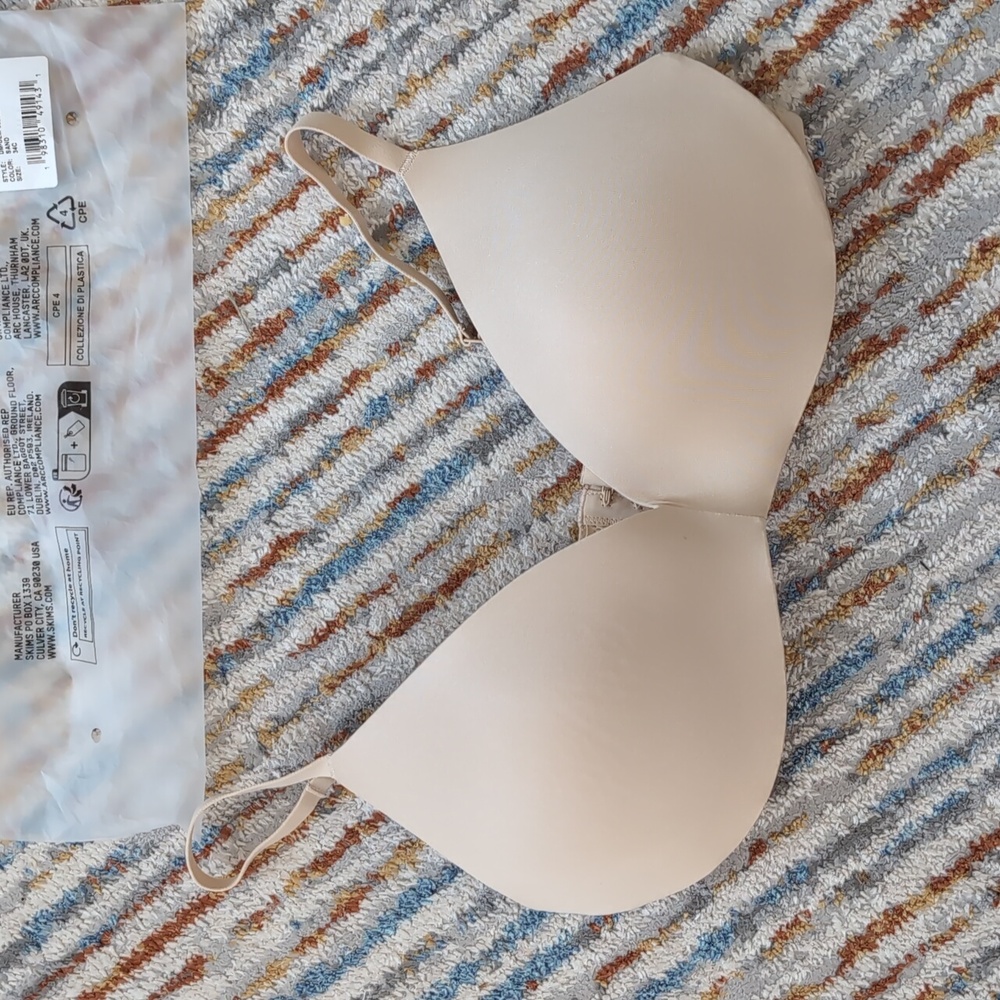 NWT Skims Women's Bra 34C - Picture 4 of 7